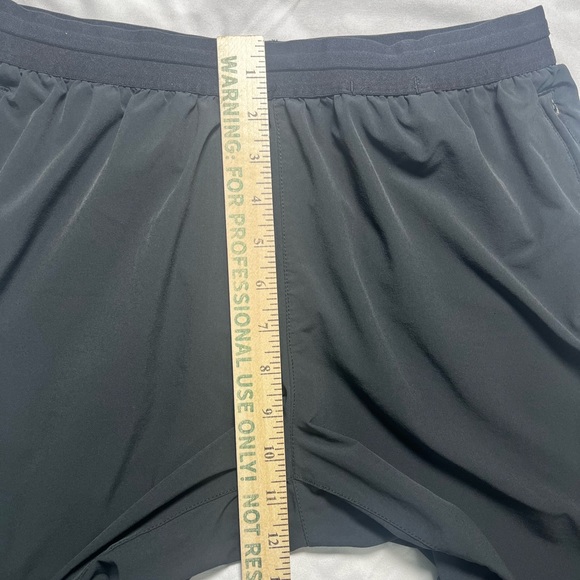 Nike Dri-Fit Women’s Capri Black Size Medium Drawstring Zip Pockets - Picture 7 of 16